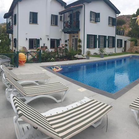 Dervise Mehmet Guest House Lefka  Exterior foto